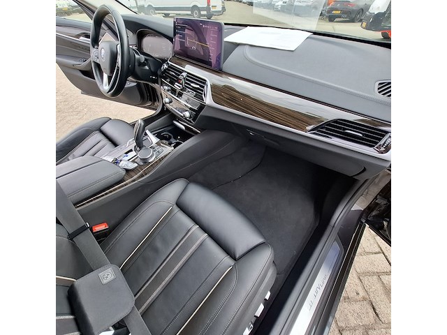 Personenauto, bmw, 530e, 2020 - afbeelding 22 van  50