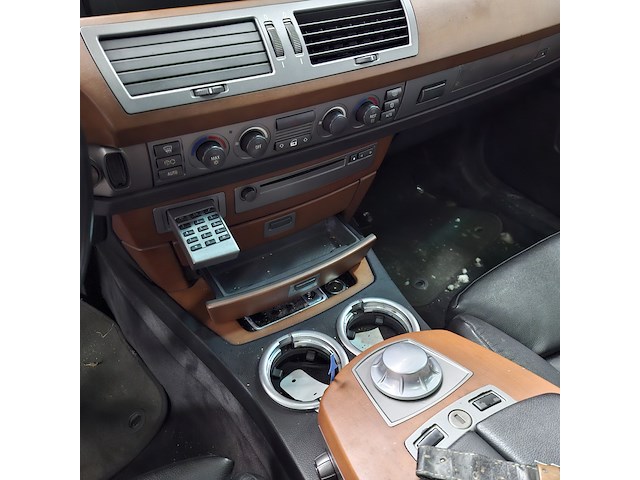 Personenauto, bmw, 730i - afbeelding 24 van  50