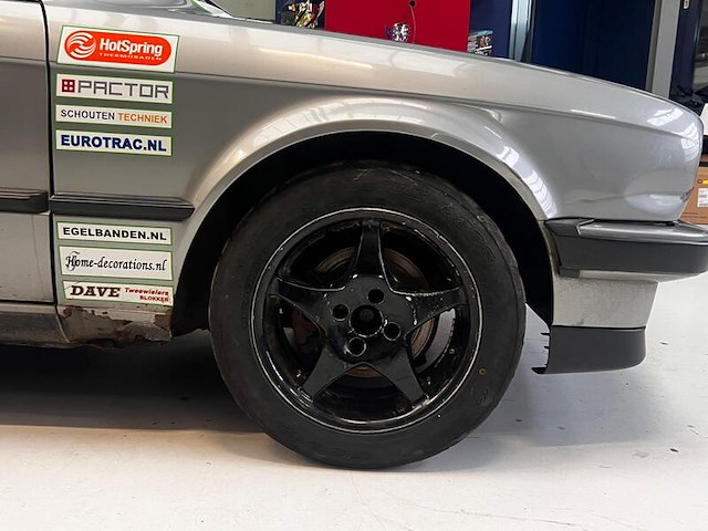 Personenauto, bmw, e30, 323i, 1983-1986 - afbeelding 15 van  23