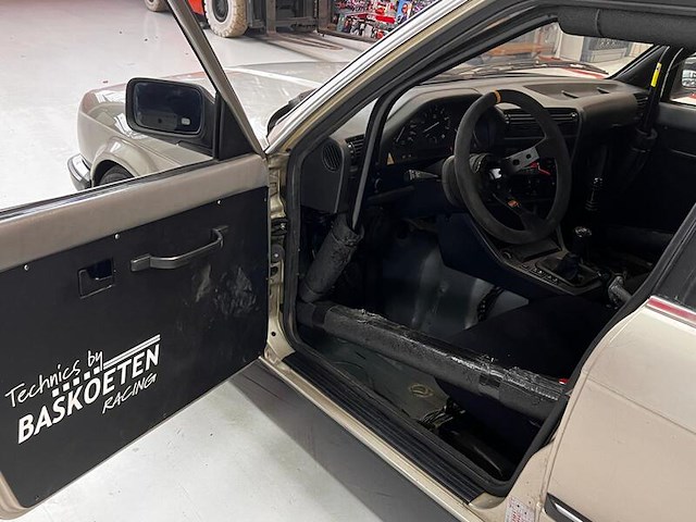 Personenauto, bmw, e30 323i, 1983-1986 - afbeelding 2 van  24