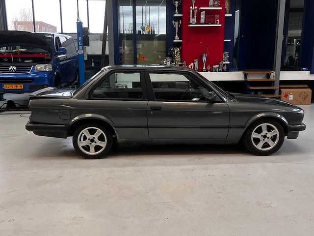 Personenauto, bmw, e30 323i, 1986 - afbeelding 18 van  21