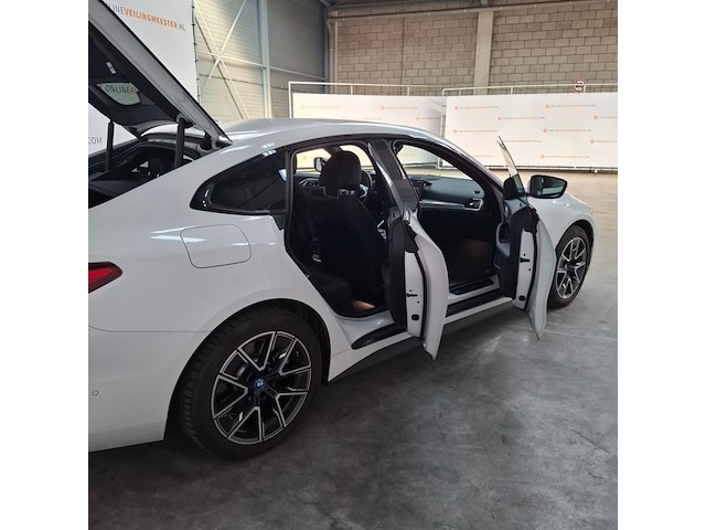 Personenauto, bmw, i4, edrive35 high executive 70 kwh, 2023 - afbeelding 13 van  48
