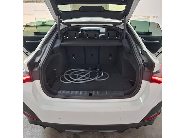 Personenauto, bmw, i4, edrive35 high executive 70 kwh, 2023 - afbeelding 15 van  48