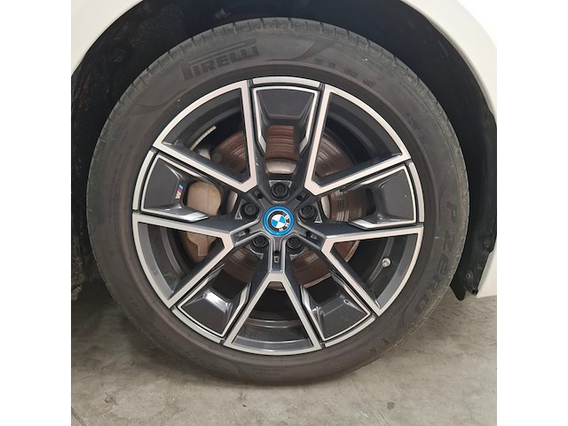 Personenauto, bmw, i4, edrive35 high executive 70 kwh, 2023 - afbeelding 19 van  48