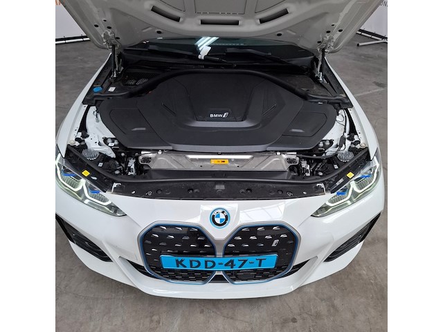 Personenauto, bmw, i4, edrive35 high executive 70 kwh, 2023 - afbeelding 38 van  48