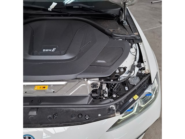 Personenauto, bmw, i4, edrive35 high executive 70 kwh, 2023 - afbeelding 41 van  48