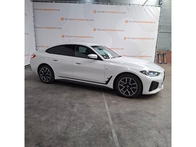 Personenauto, bmw, i4, edrive35 high executive 70 kwh, 2023 - afbeelding 34 van  48
