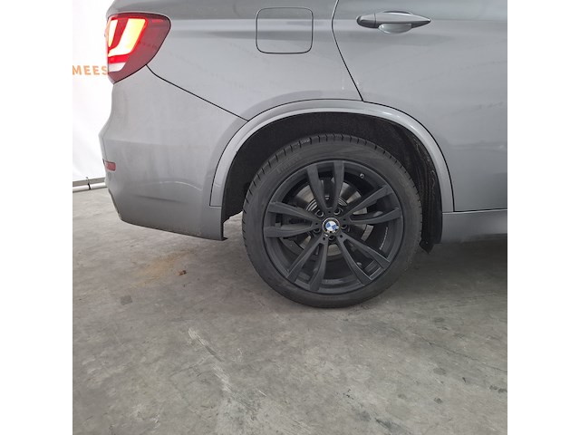 Personenauto, bmw, x5 - afbeelding 7 van  57