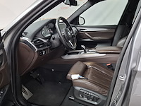 Personenauto, bmw, x5 - afbeelding 15 van  57