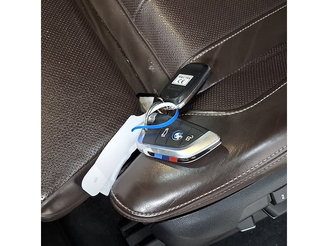 Personenauto, bmw, x5 - afbeelding 16 van  57