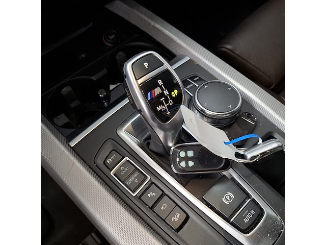 Personenauto, bmw, x5 - afbeelding 26 van  57