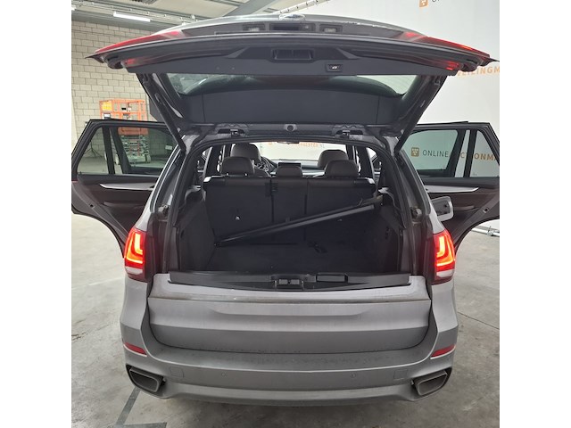 Personenauto, bmw, x5 - afbeelding 29 van  57