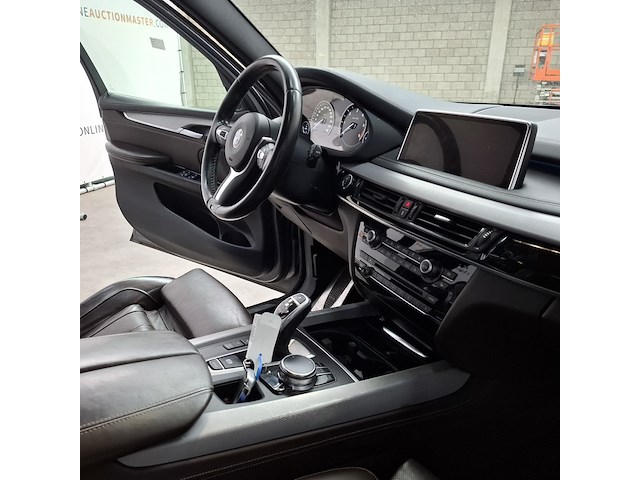 Personenauto, bmw, x5 - afbeelding 33 van  57