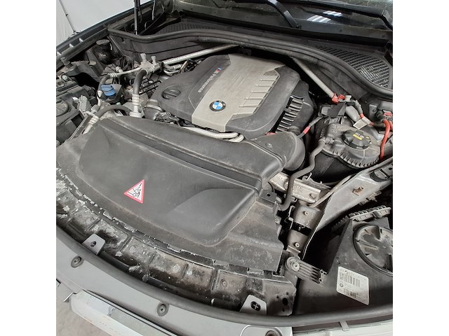 Personenauto, bmw, x5 - afbeelding 43 van  57