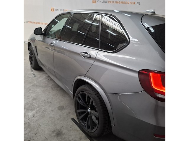 Personenauto, bmw, x5 - afbeelding 56 van  57