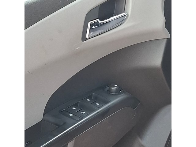 Personenauto, chevrolet, aveo, 2011 - afbeelding 4 van  32
