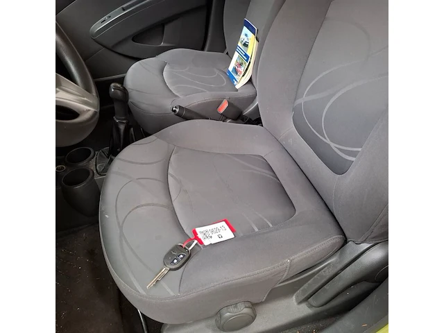 Personenauto, chevrolet, spark, 1.0 16v l, 2010 - afbeelding 33 van  77