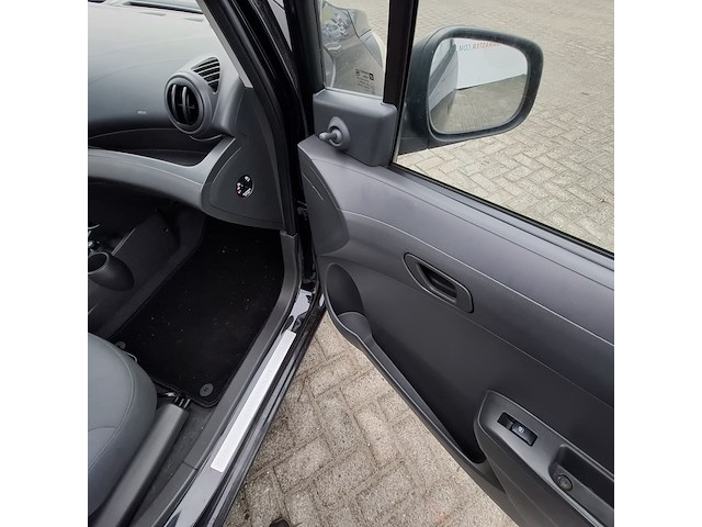 Personenauto chevrolet, spark 1.0 bi-fuel, bouwjaar 2012 - afbeelding 36 van  50