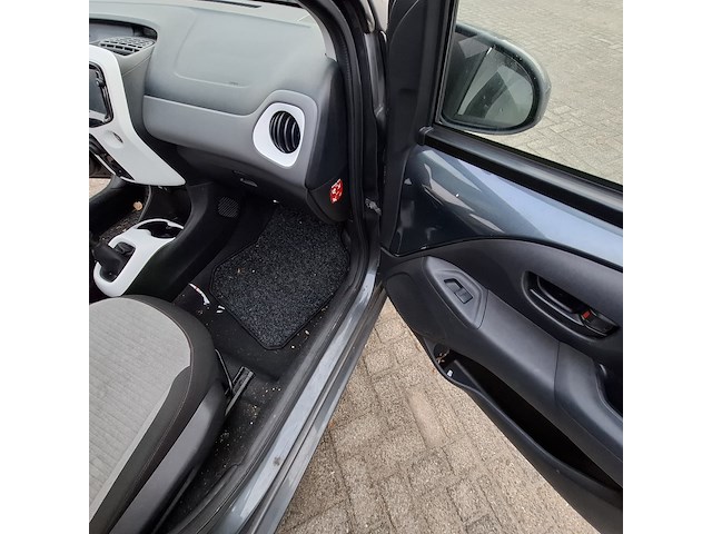 Personenauto citroen, c1 1.0 vti feel, grijs, bouwjaar 2019 - afbeelding 31 van  45