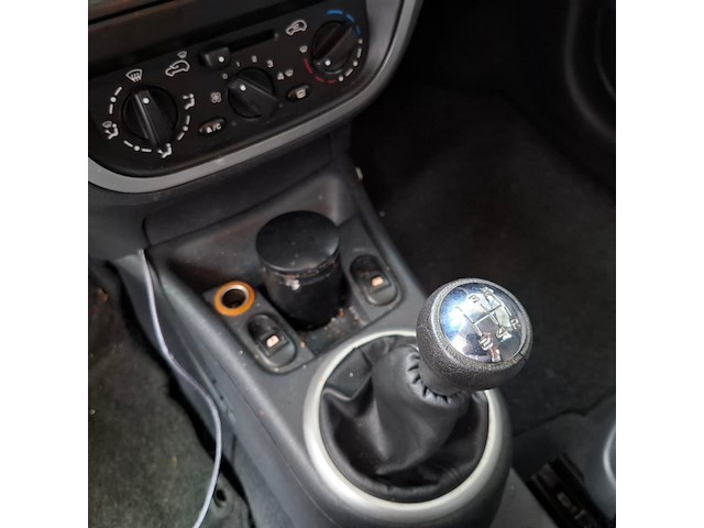 Personenauto, citroen, c3, 1.4i sky radio, 2006 - afbeelding 30 van  65