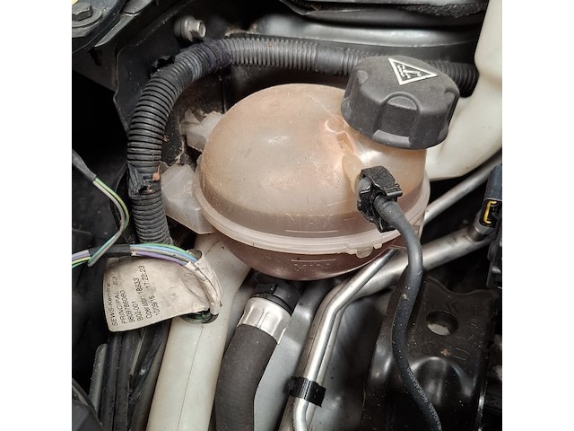 Personenauto, citroen, c4 cactus, 1.2 puretech feel, 2015 - afbeelding 26 van  33