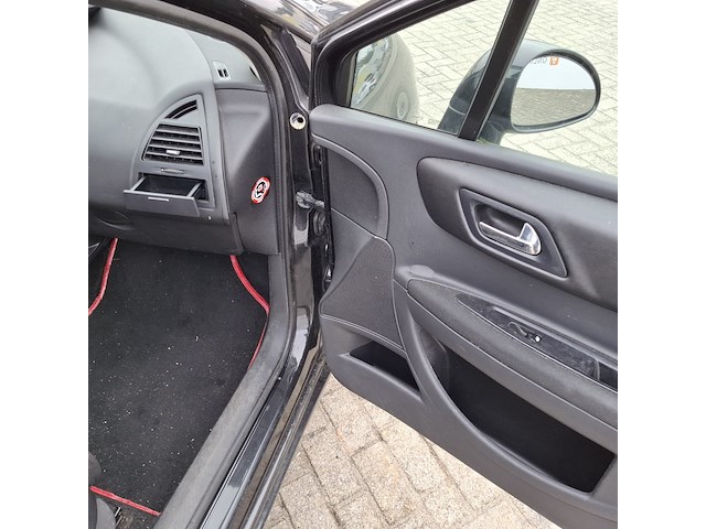 Personenauto citroen, c4, zwart, bouwjaar 2006 - afbeelding 26 van  38