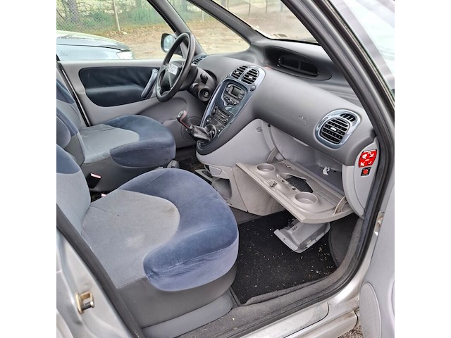 Personenauto, citroen, xsara picasso, 1.8i-16v différence, grijs, 2003 - afbeelding 15 van  15