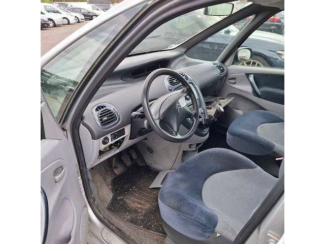 Personenauto, citroen, xsara picasso, 1.8i-16v différence, grijs, 2003 - afbeelding 9 van  15