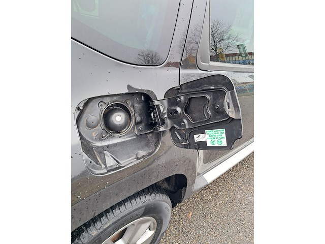 Personenauto, dacia, duster, 1.2 tce 4x4 lauréate, 2016 - afbeelding 7 van  30