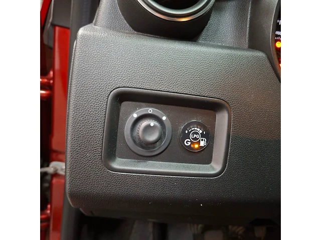 Personenauto, dacia, duster ii 1.6 l - afbeelding 29 van  51