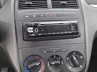 Personenauto fiat, grande punto 1.2, zwart, bouwjaar 2007 - afbeelding 4 van  45