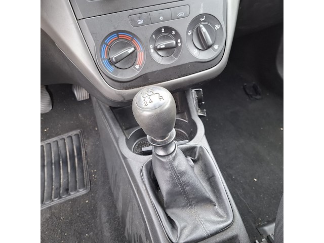 Personenauto fiat, grande punto 1.2, zwart, bouwjaar 2007 - afbeelding 5 van  45