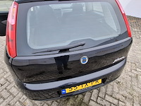 Personenauto fiat, grande punto 1.2, zwart, bouwjaar 2007 - afbeelding 9 van  45