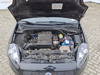 Personenauto fiat, grande punto 1.2, zwart, bouwjaar 2007 - afbeelding 32 van  45