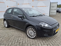Personenauto fiat, grande punto 1.2, zwart, bouwjaar 2007 - afbeelding 23 van  45