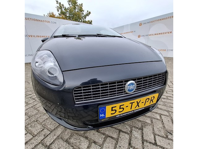 Personenauto fiat, grande punto 1.2, zwart, bouwjaar 2007 - afbeelding 40 van  45