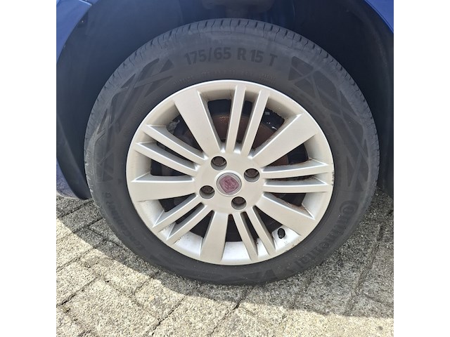 Personenauto fiat, grande punto 1.4, blauw, bouwjaar 2008 - afbeelding 22 van  50