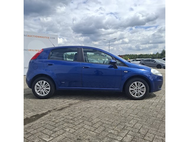 Personenauto fiat, grande punto 1.4, blauw, bouwjaar 2008 - afbeelding 45 van  50
