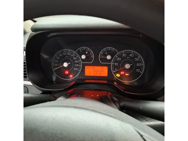 Personenauto, fiat, grande punto, 1.4 dynamic, 2007 - afbeelding 10 van  37