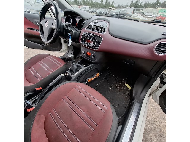 Personenauto, fiat, punto evo, 1.4 dynamic - afbeelding 31 van  44