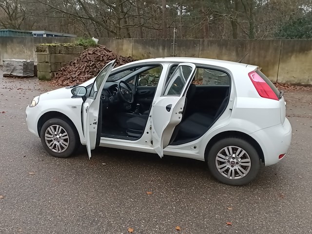 Personenauto fiat, punto evo 1.4 natural power street, wit, bouwjaar 2014 - afbeelding 15 van  41