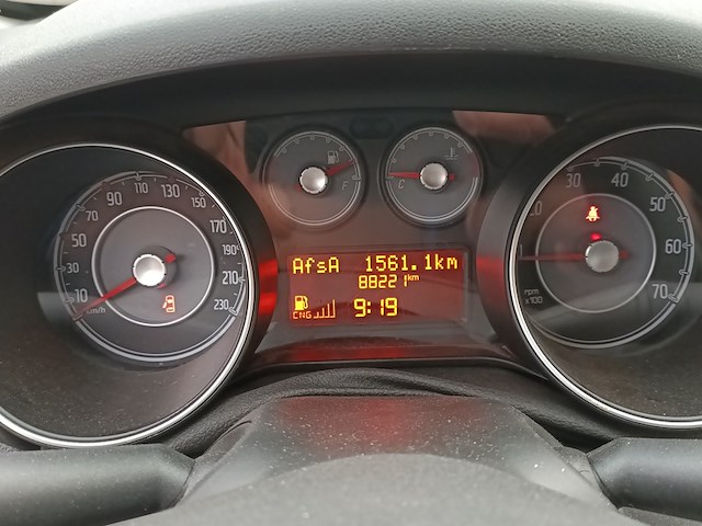 Personenauto fiat, punto evo 1.4 natural power street, wit, bouwjaar 2014 - afbeelding 19 van  41