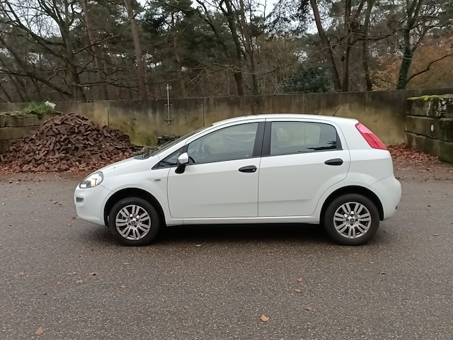 Personenauto fiat, punto evo 1.4 natural power street, wit, bouwjaar 2014 - afbeelding 23 van  41