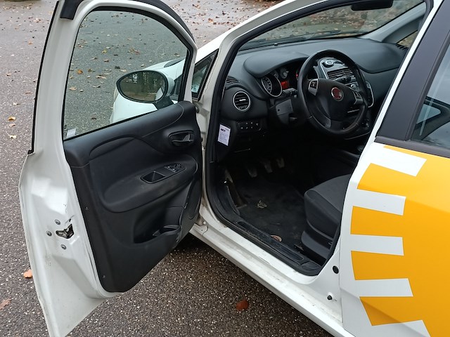 Personenauto fiat, punto evo 1.4 natural power street, wit, bouwjaar 2014 - afbeelding 15 van  36