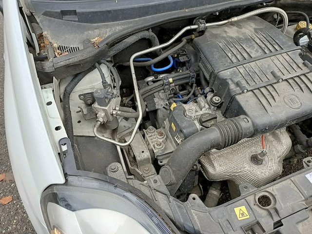 Personenauto fiat, punto evo 1.4 natural power street, wit, bouwjaar 2014 - afbeelding 30 van  36