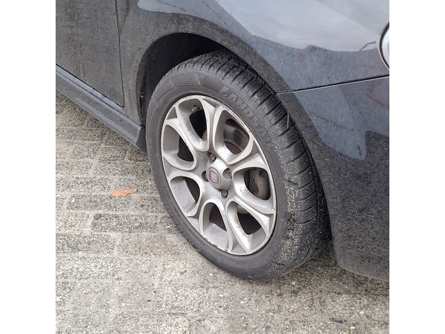 Personenauto fiat, punto evo 1.4, zwart, bouwjaar 2012 - afbeelding 2 van  38