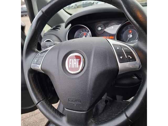 Personenauto fiat, punto evo 1.4, zwart, bouwjaar 2012 - afbeelding 8 van  38