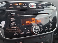 Personenauto fiat, punto evo 1.4, zwart, bouwjaar 2012 - afbeelding 15 van  38