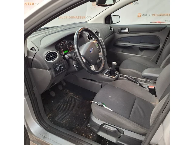 Personenauto, ford, 1.6-16v futura, 2006 - afbeelding 32 van  75