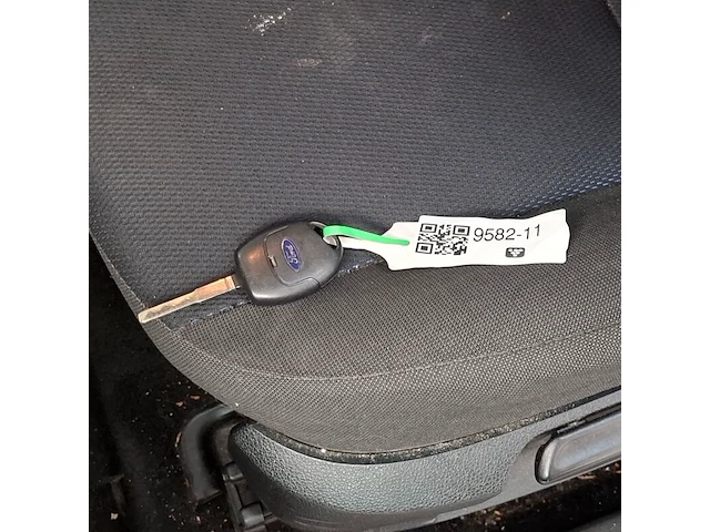 Personenauto, ford, 1.6-16v futura, 2006 - afbeelding 35 van  75